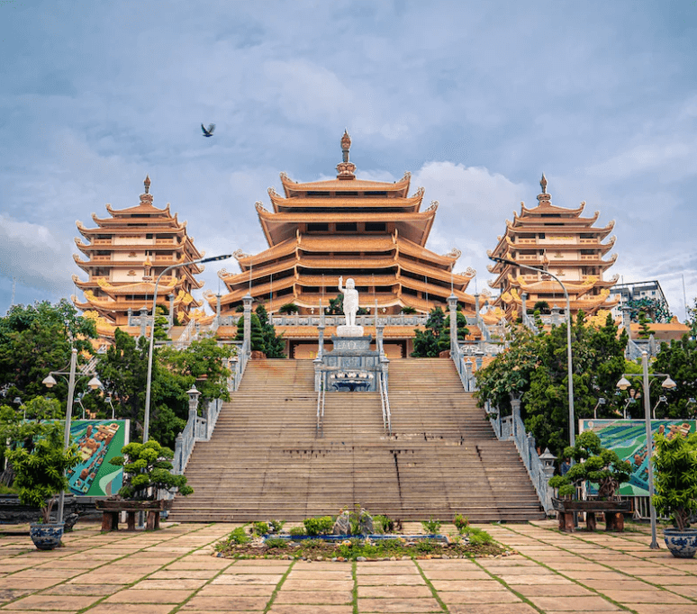 The Phap Vien Dang Quang Buddhist Temple